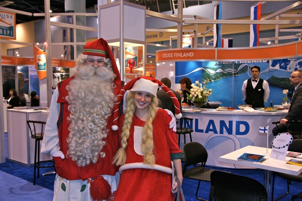 dsc06295 A very colorful couple from the Finland booth.